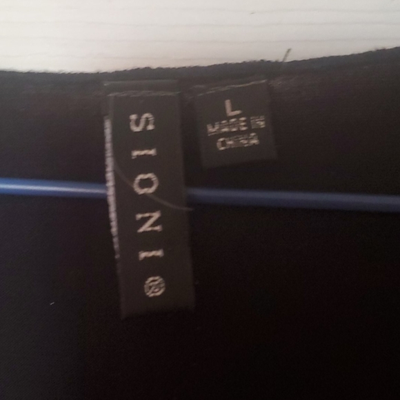 Shirt - Picture 2 of 4